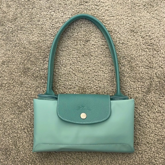 Longchamp Medium Le Pliage Nylon Shoulder Tote - Picture 3 of 12